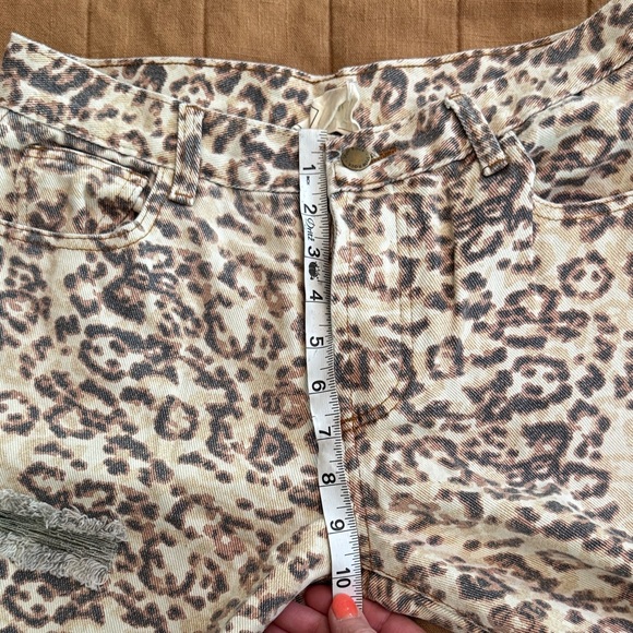 Style Rack Leopard Print jeans - Picture 10 of 11